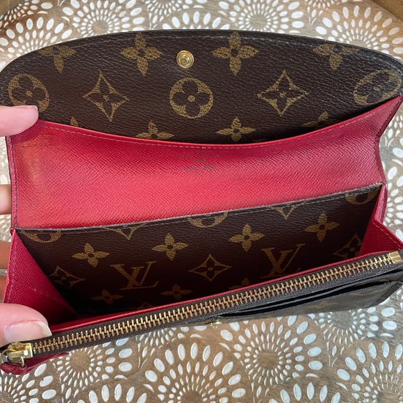 Louis Vuitton Emilie Cherry - Picture 3 of 3